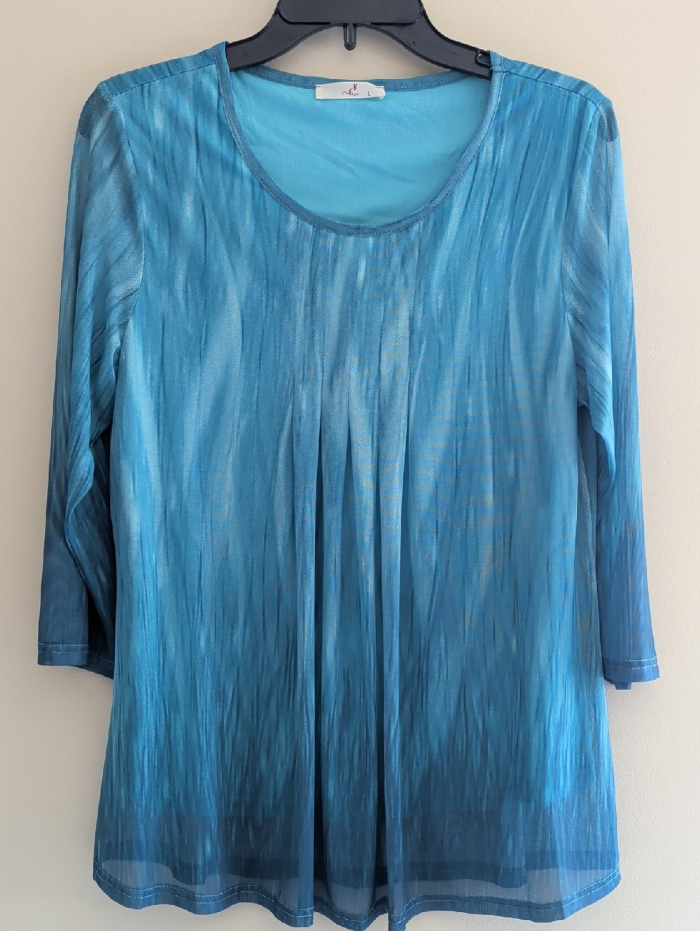 Women's Blue Pleated Scoop Neck Top - L